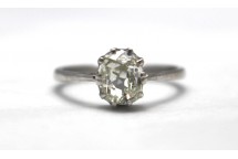 Diamond Solitaire ring set in Platinum