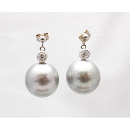 Grey Pearl earrings
