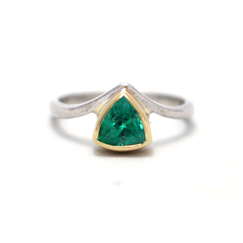 emerald ring set in 18ct yellow and white gold
