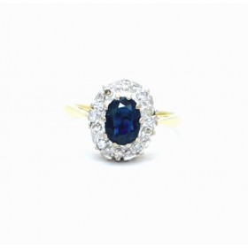 Sapphire and diamond Cluster Ring