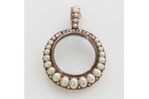 Pearl and Glass Pendant