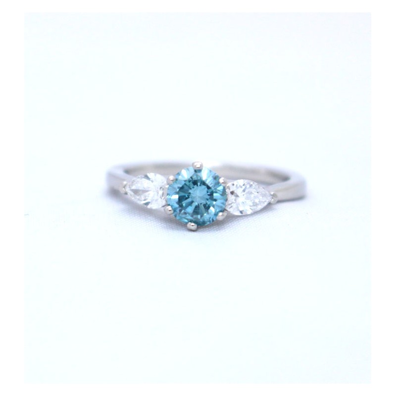 blue diamond three stone ring 18ct white gold
