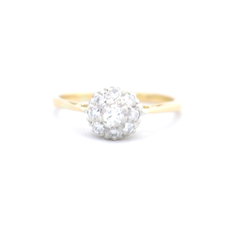 diamond cluster ring set in 18ct yellow gold
