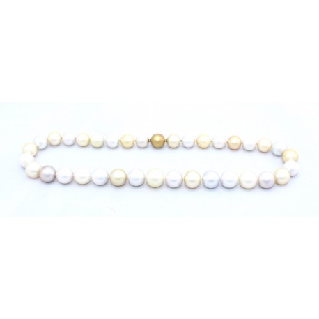 Cream Pearl necklace