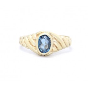 Blue Topaz 9ct gold ring
