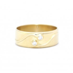 Two stone set gold band