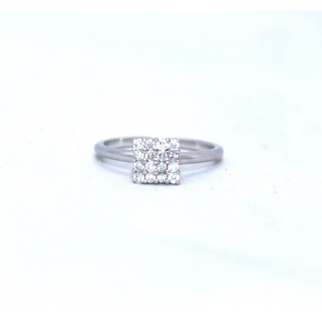 Diamond cluster ring