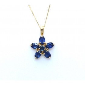 Sapphire flower shape pendant
