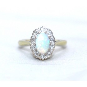 Opal and diamond pring