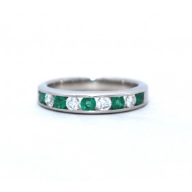 Emerald and diamond ring