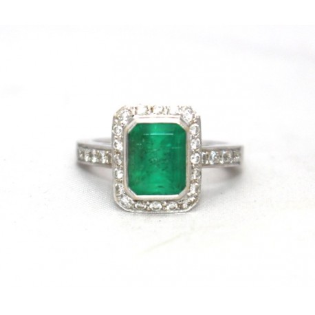 Emerald and diamond cluster ring