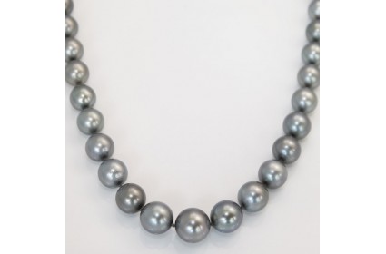 Grey Graduated Pearl Necklace
